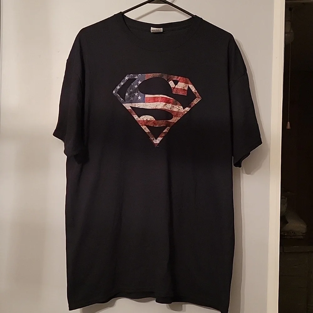 Mens Graphic Tee ss American Flag Superman Emblem Symbol Logo size XL 100 cotton - Picture 2 of 4